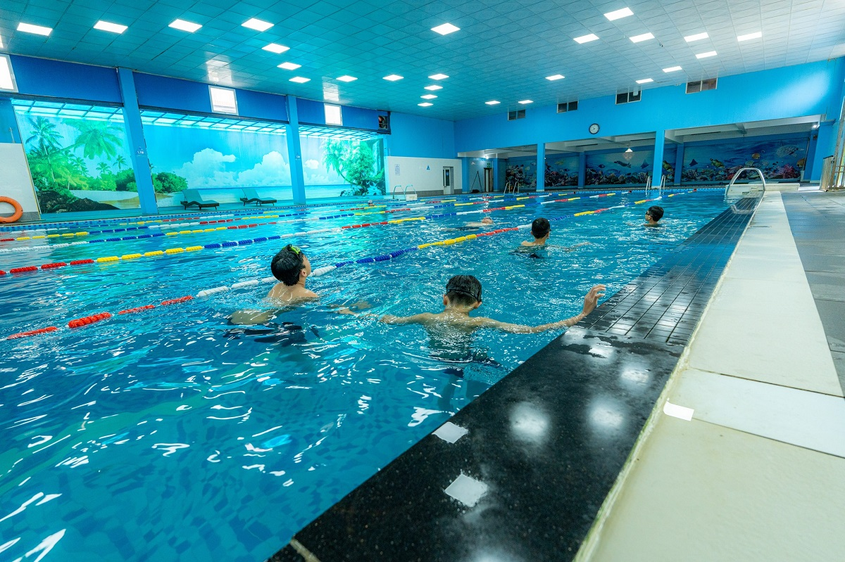 bể bơi Đặng Tiến Đông Hà Nội