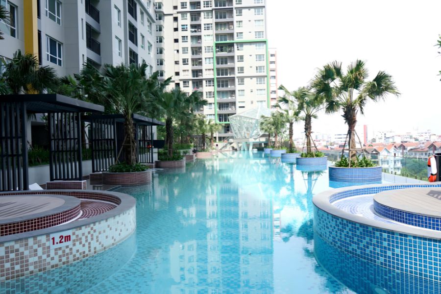Bể bơi vô cực Seasons Avenue