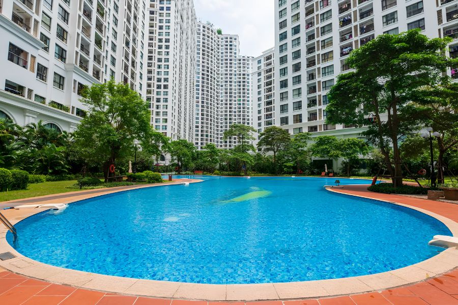 Bể bơi Vincom Royal City