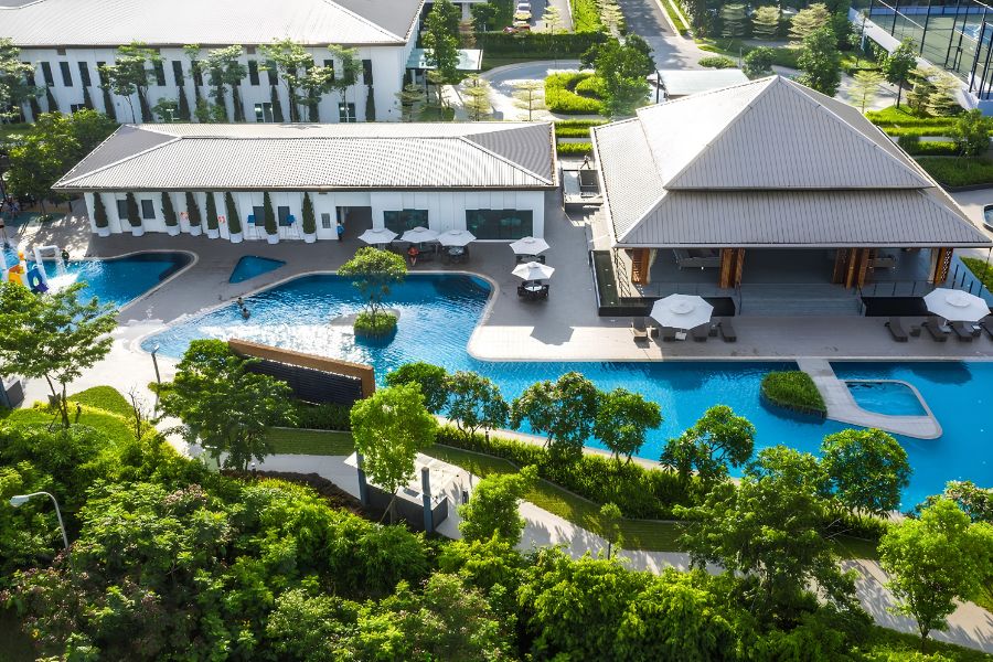 bể bơi ngoài trời Park City
