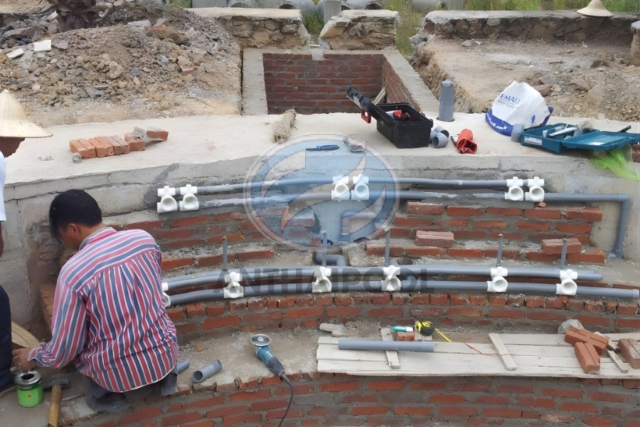 Lắp đặt đường ống dạng uốn cong