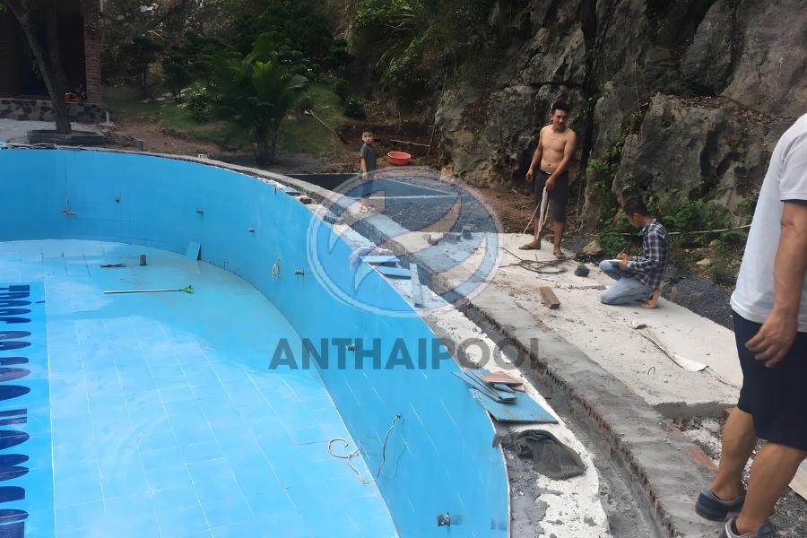 chi phí xây bể bơi gia đình