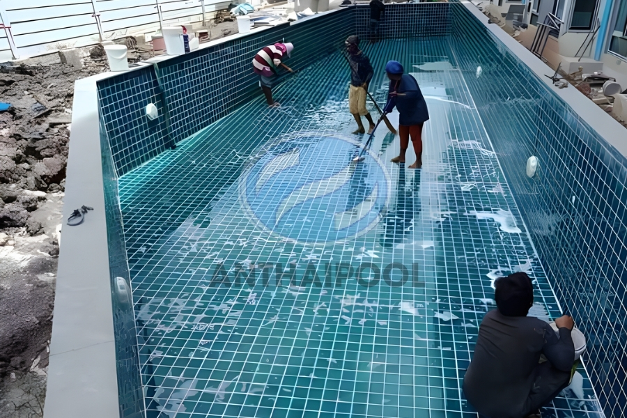 chi phí làm bể bơi trong nhà