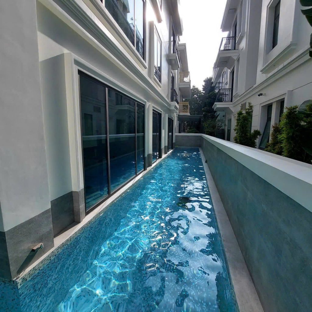 Bể bơi đêm Green Bay 