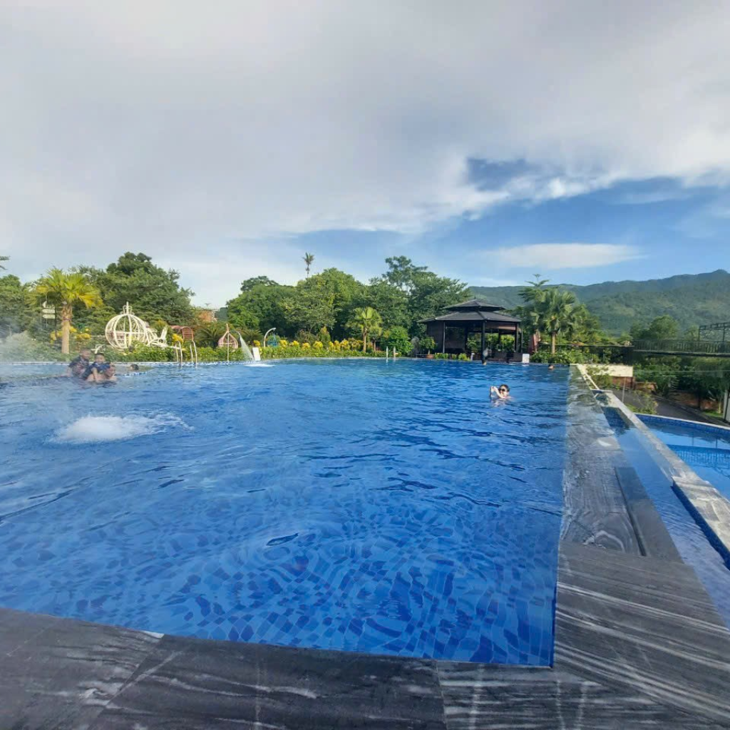 Thác nước bể bơi Cư Yên 