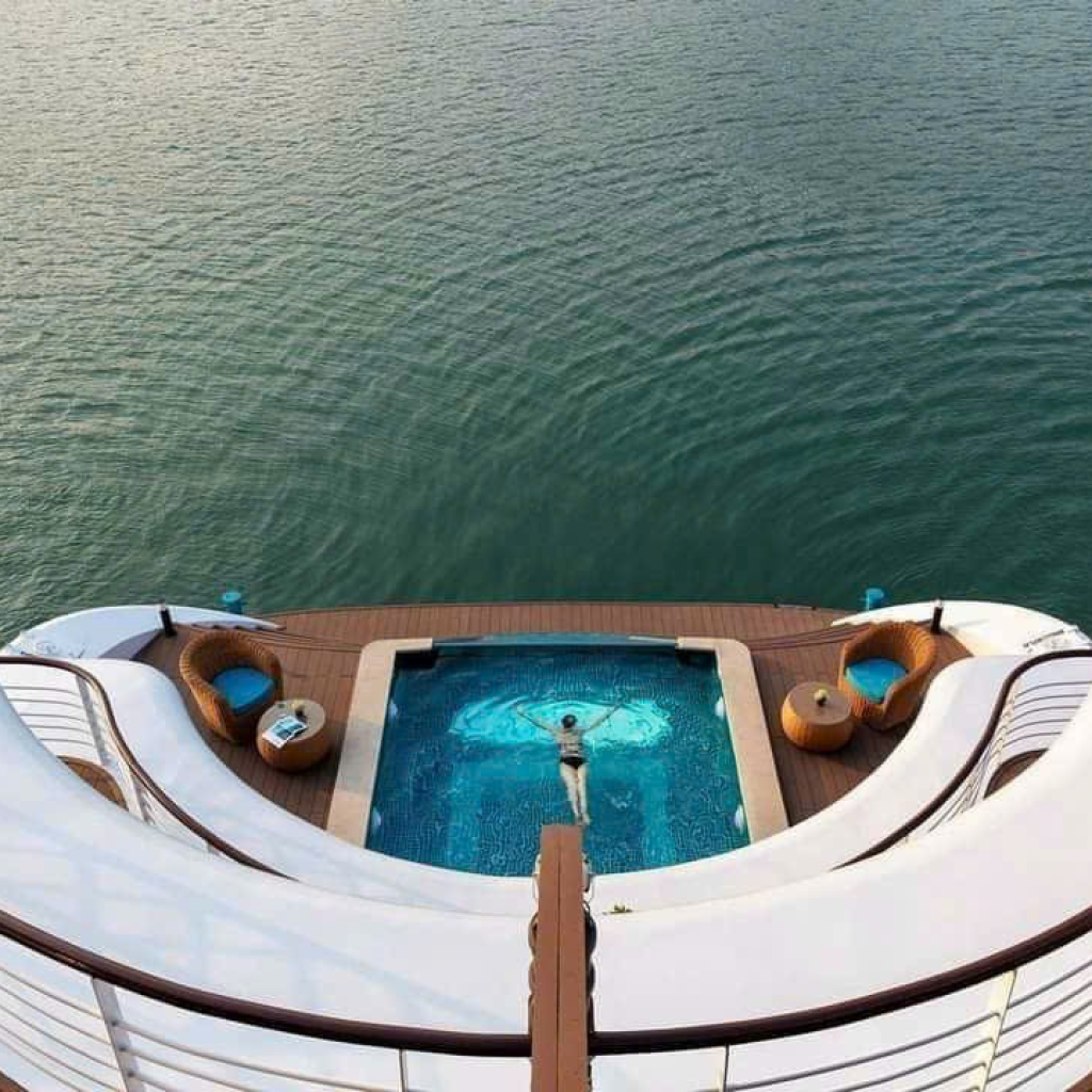 Bể bơi du thuyền hoàn thiện